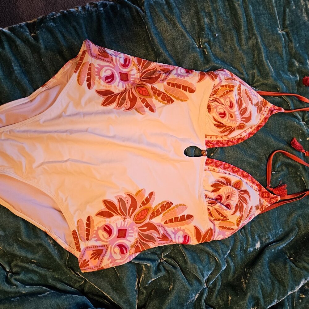 Cupshe one piece floral halter swim suit